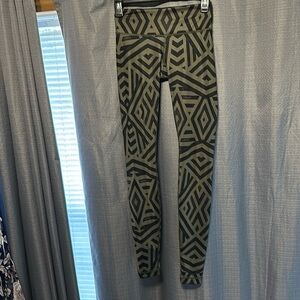 Lululemon Wunder Under Leggings Luxtreme Chevron Shuffle Fatigue Green Black​​